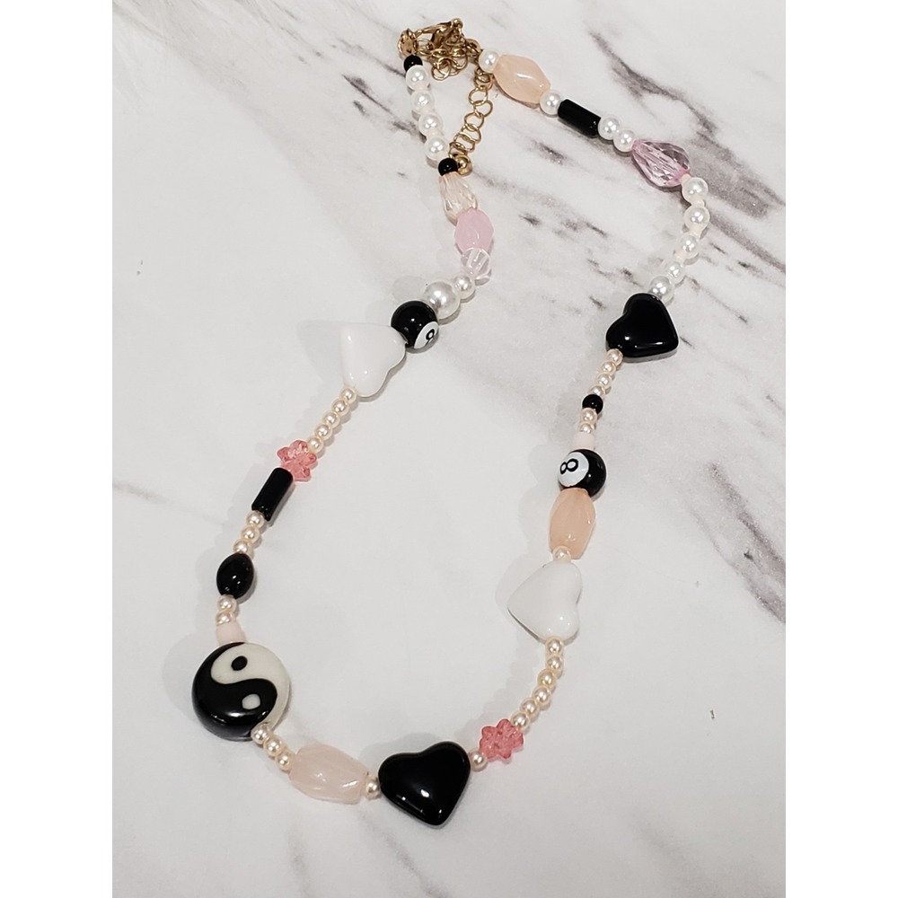 Urban Outfitters Y2K yin yang magic 8 ball hearts beaded necklace kandie rave